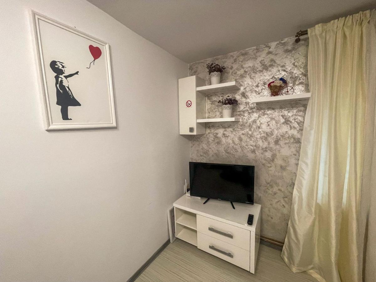 Buzz Apartment Cluj-Napoca Ngoại thất bức ảnh