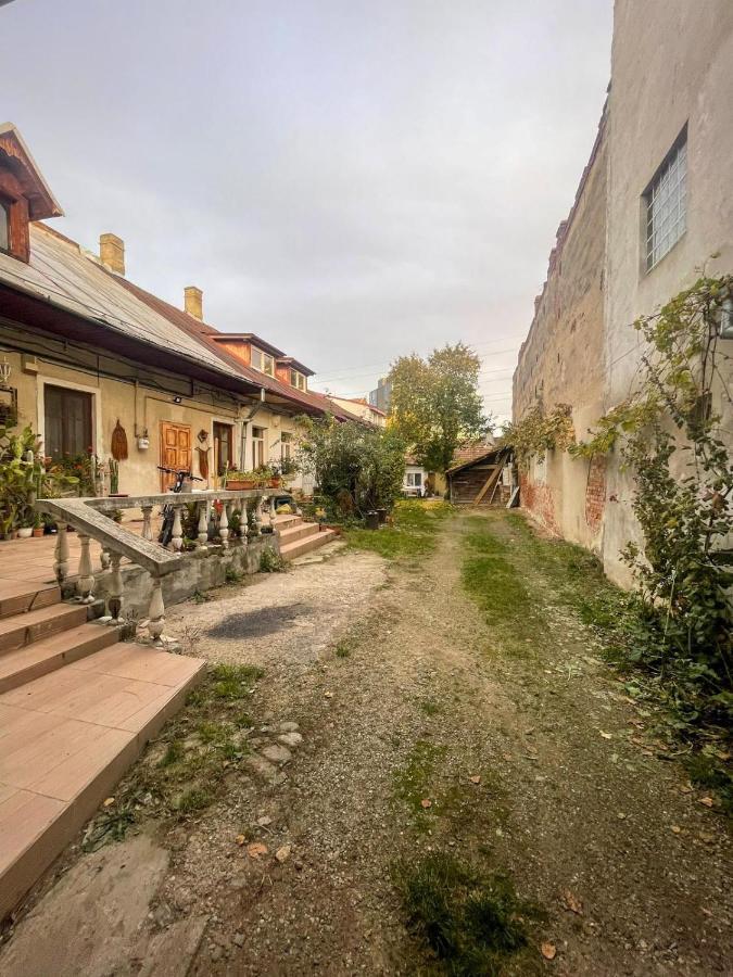Buzz Apartment Cluj-Napoca Ngoại thất bức ảnh